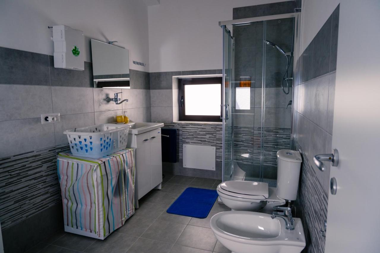 U Passiaturi Big House Apartment Catania Bagian luar foto